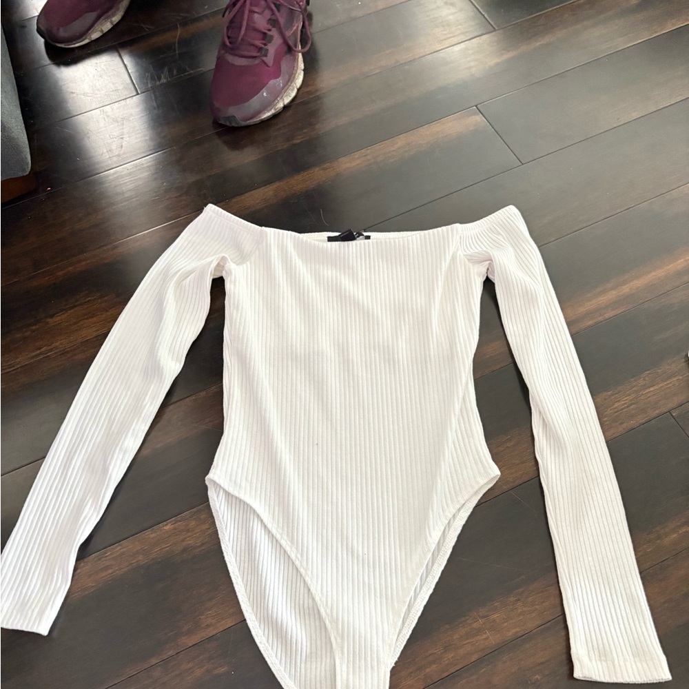 Forever 21 White Ribbed body suit
